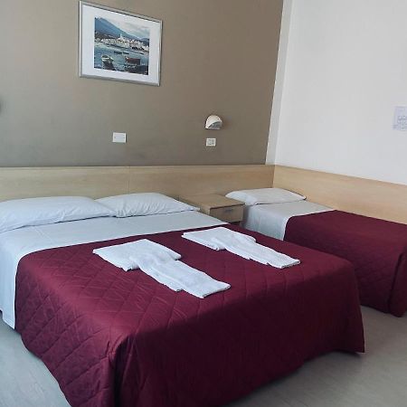 Hotel New Primula Rimini Kültér fotó