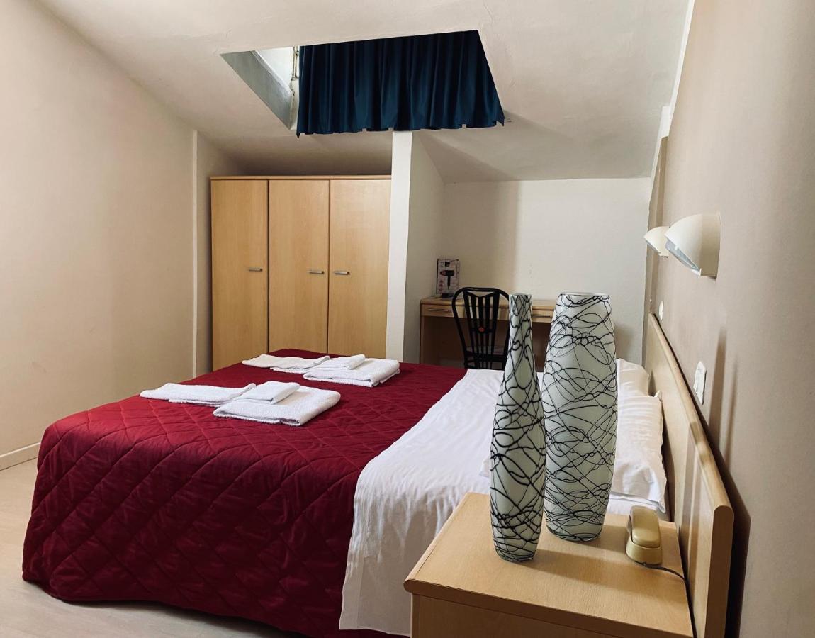 Hotel New Primula Rimini Kültér fotó