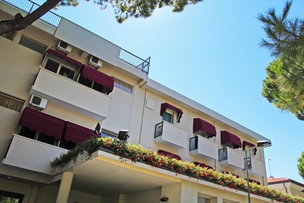Hotel New Primula Rimini Kültér fotó